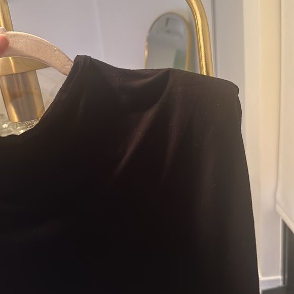 NastyGal Black Muscle tee with padded shoulders, size 4 - Picture 4 of 4